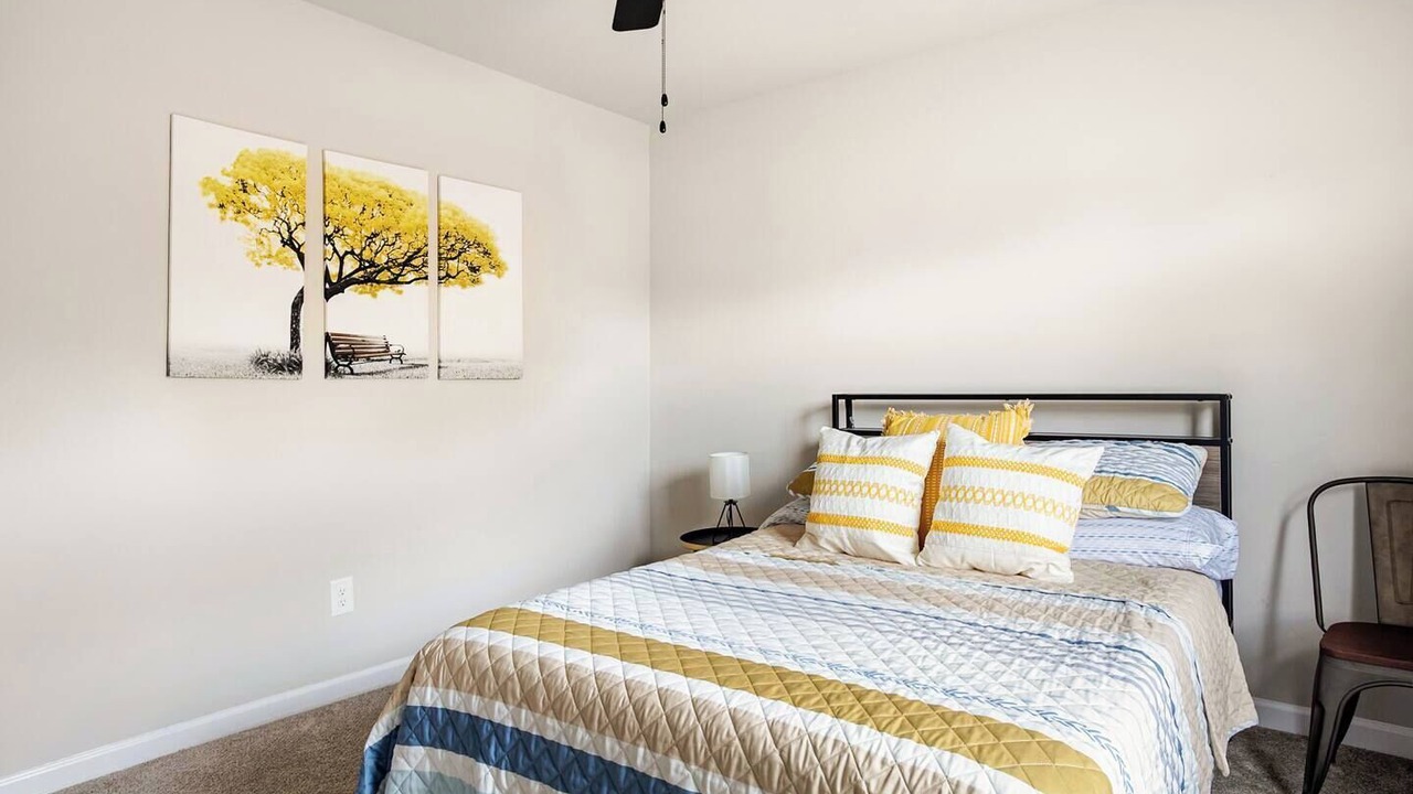 Photo of Bedroom in Huntersville