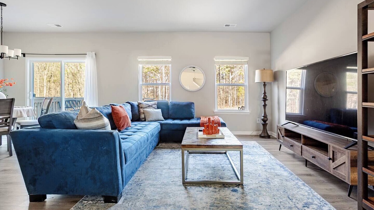 Photo of Livingroom in Huntersville