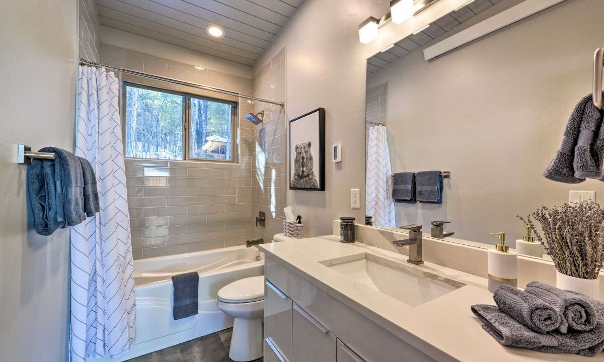Photo of Bathroom in Alpine