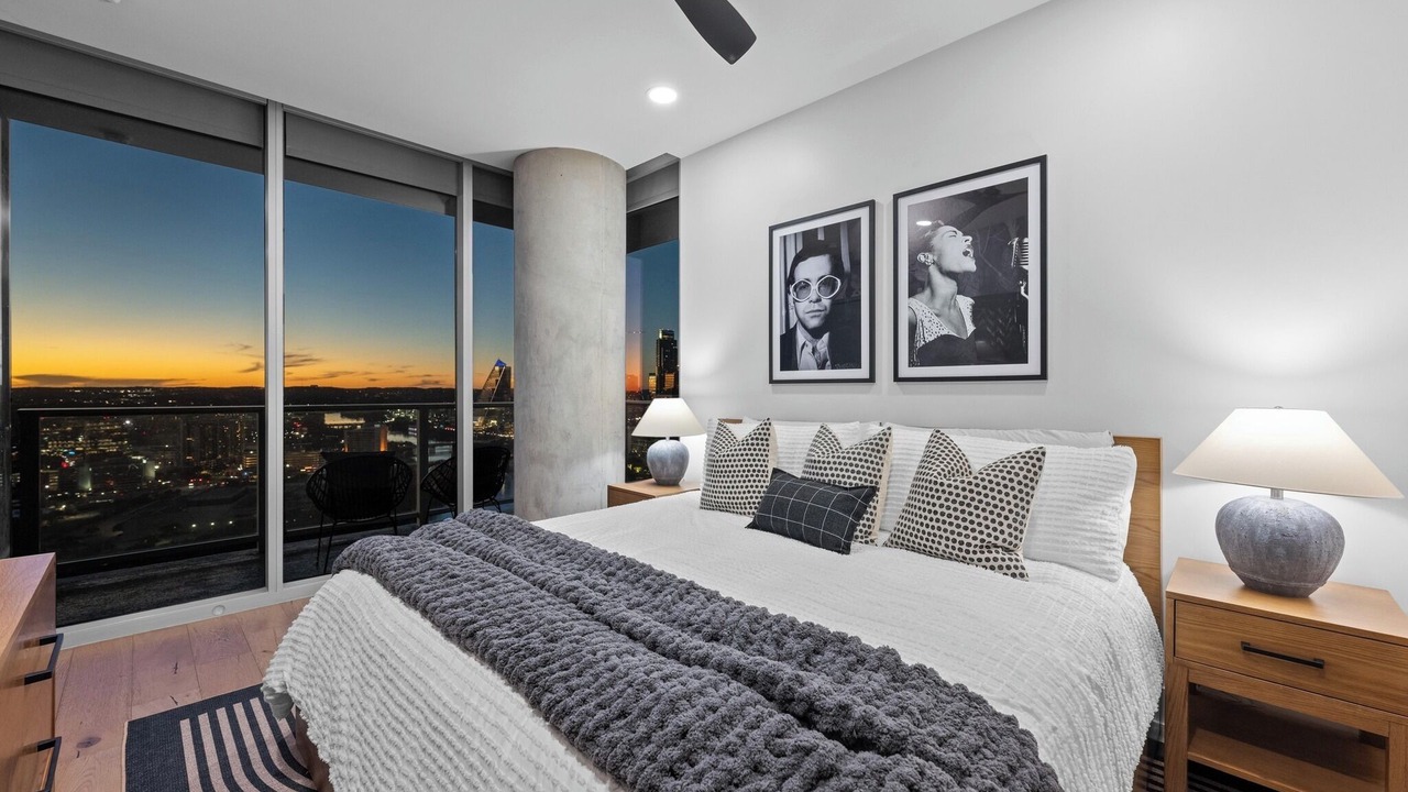 Photo of Bedroom in Rainey Street Historic District