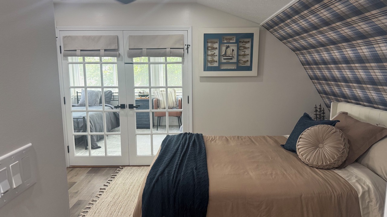 Photo of Bedroom in Oak Harbor