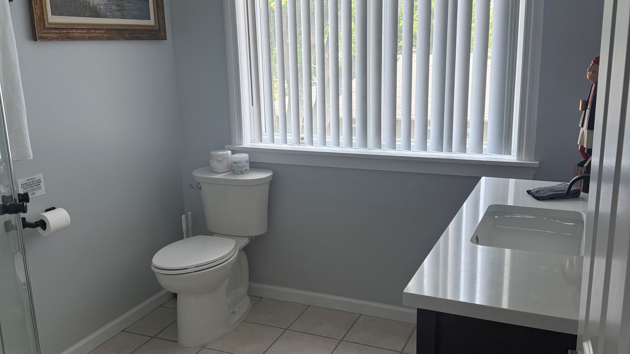 Photo of Bathroom in Oak Harbor