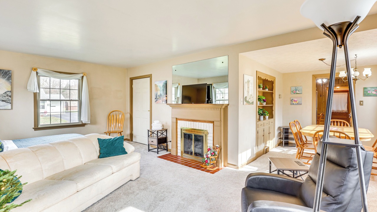 Photo of Livingroom in Salem