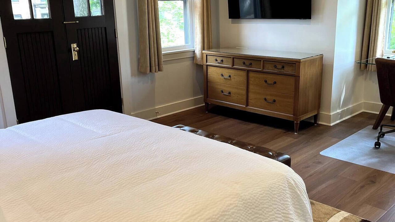 Photo of Bedroom in Edgewood
