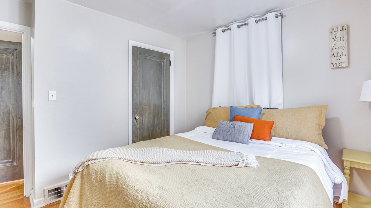 Photo of Bedroom in Boardman