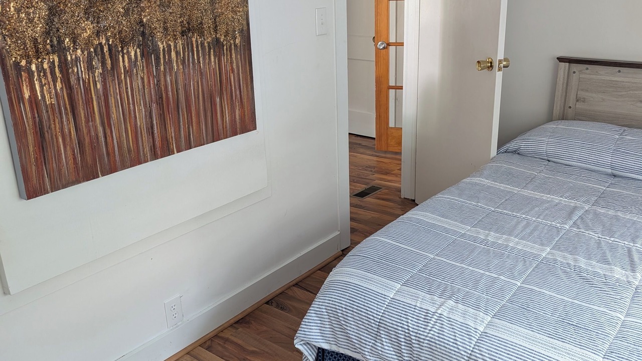 Photo of Bedroom in Lakeview