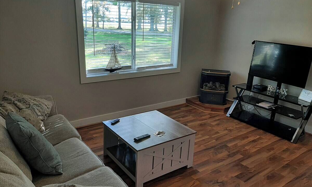 Photo of Livingroom in Lakeview