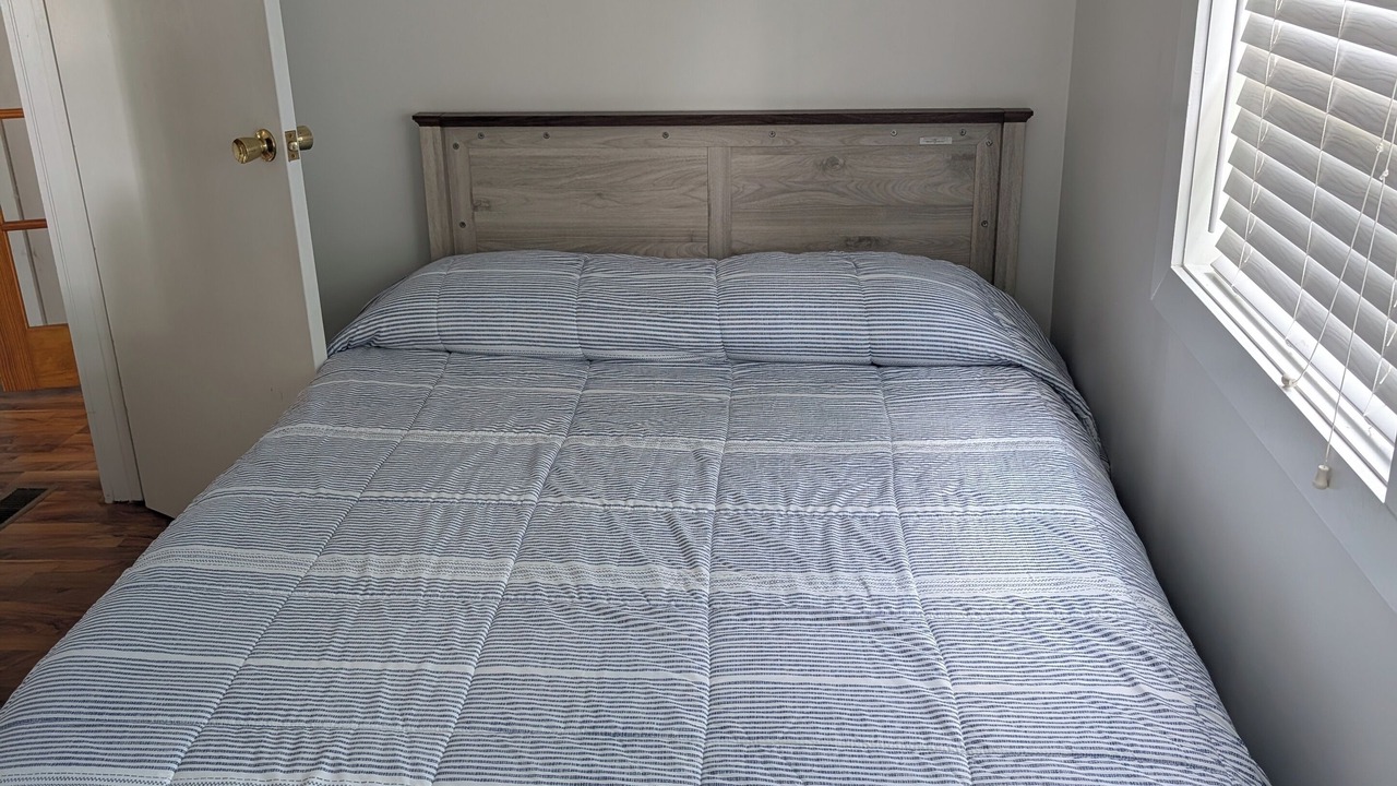 Photo of Bedroom in Lakeview