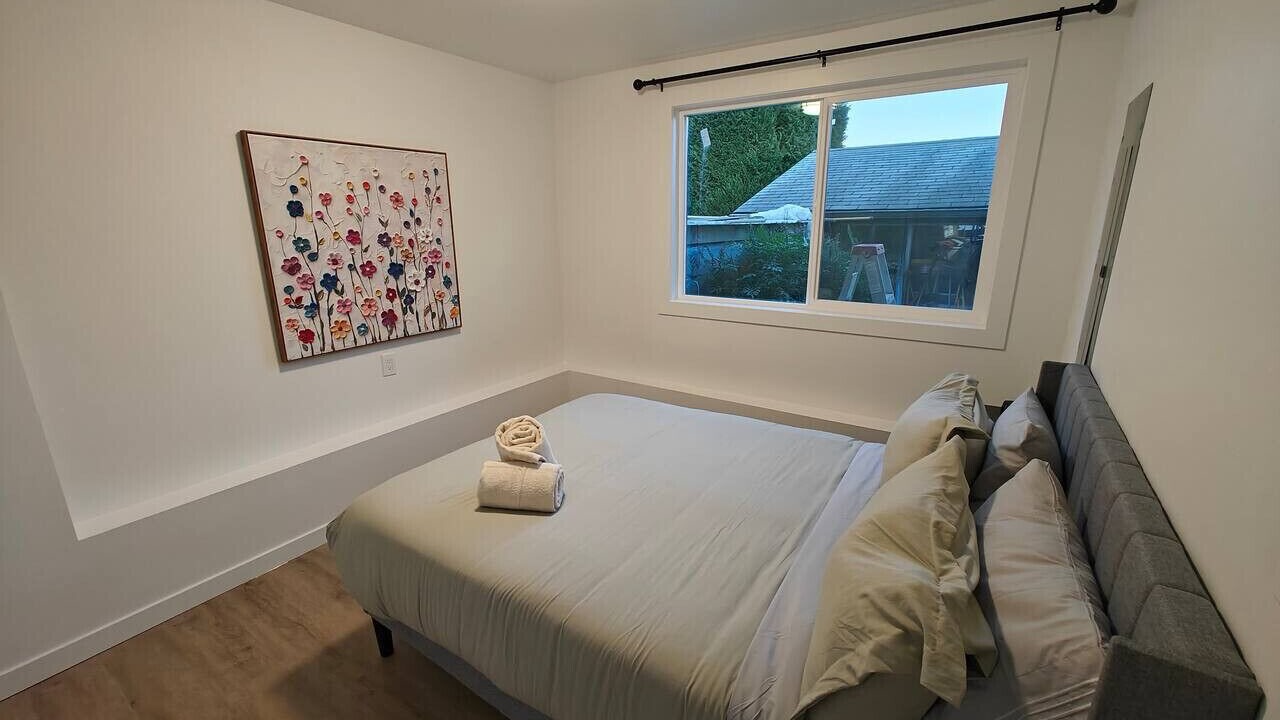 Photo of Bedroom in Burien
