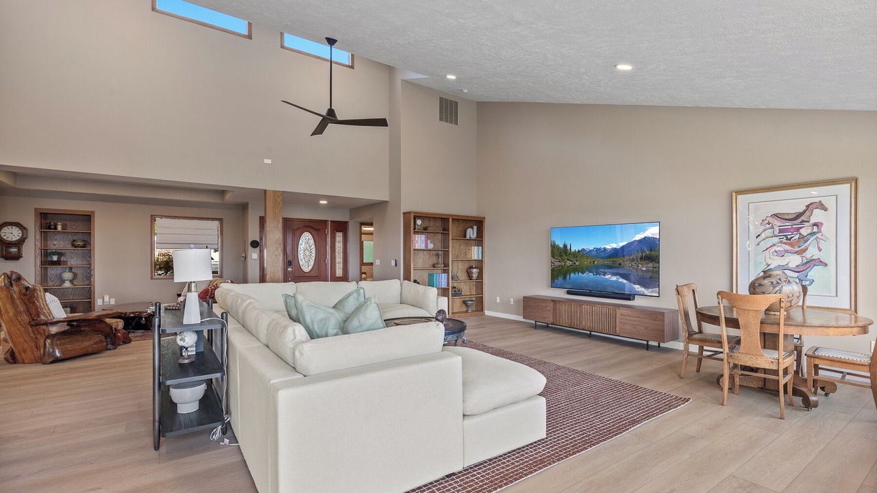 Photo of Livingroom in Hayden View Estates