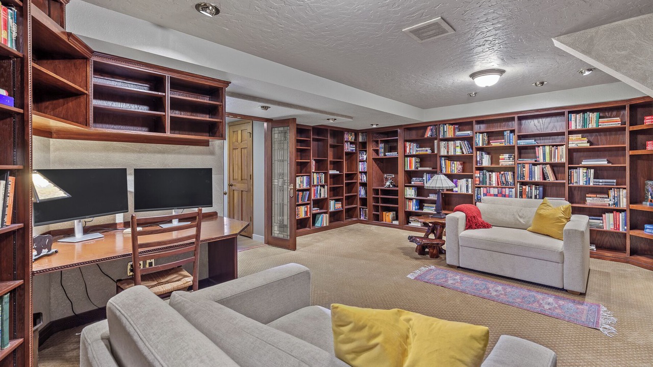 Photo of Livingroom in Hayden View Estates