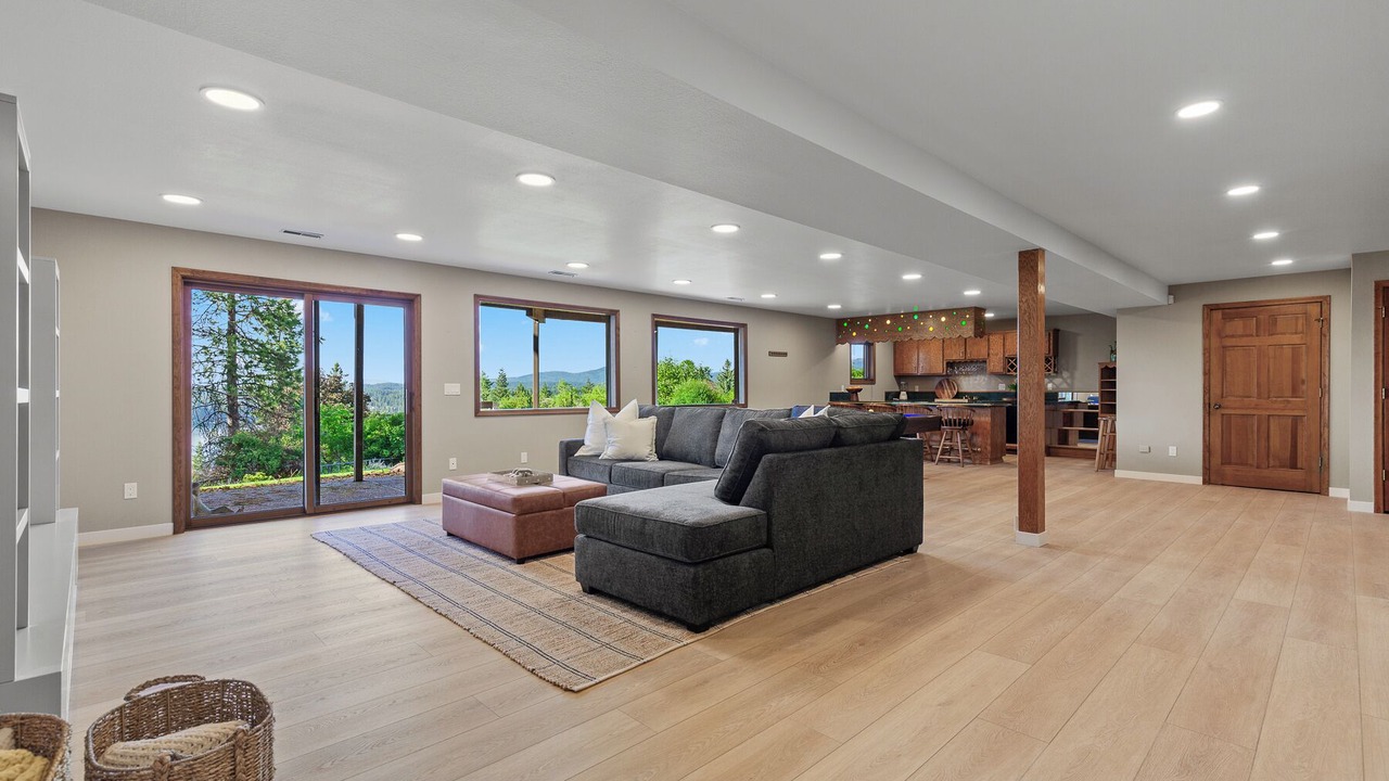Photo of Livingroom in Hayden View Estates