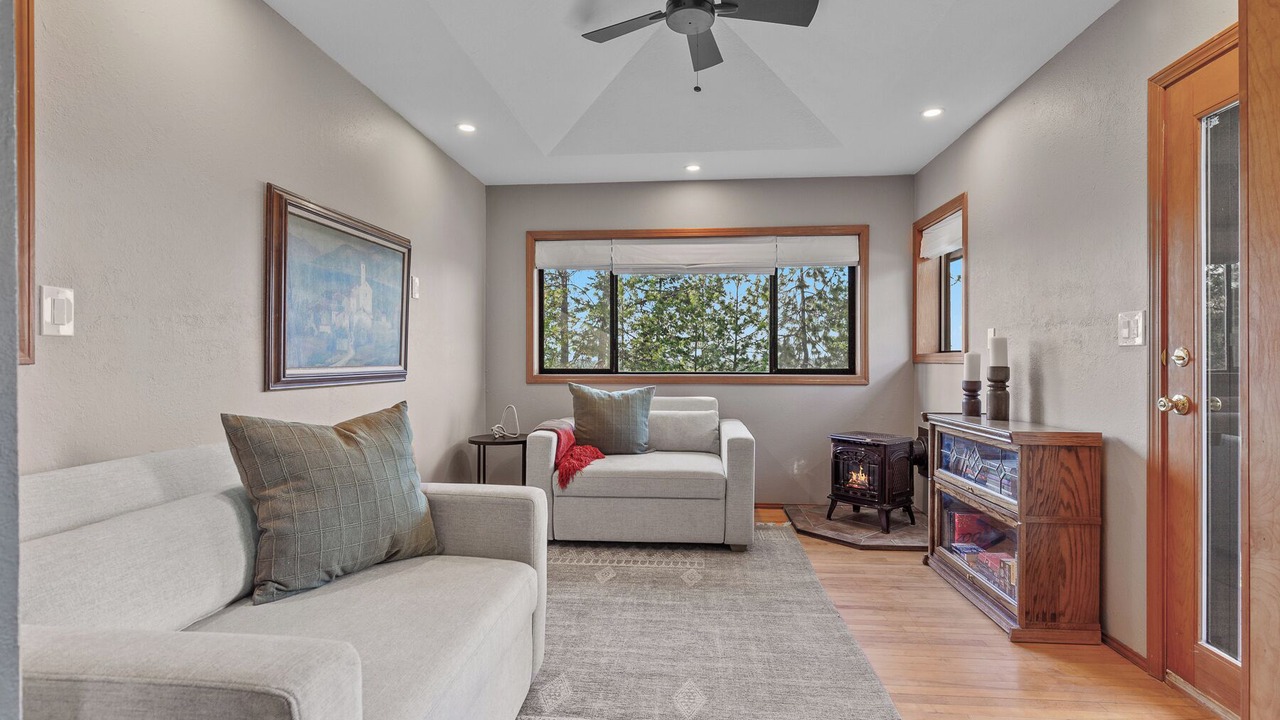 Photo of Livingroom in Hayden View Estates