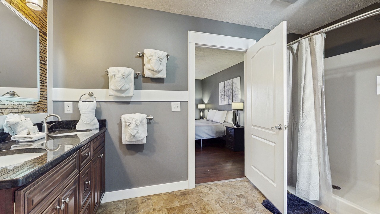 Photo of Bathroom in Kodak