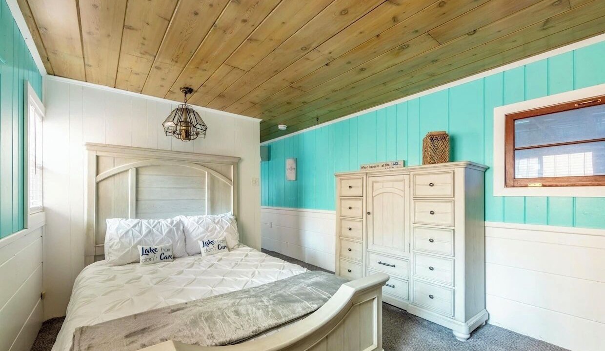Photo of Bedroom in Bayview
