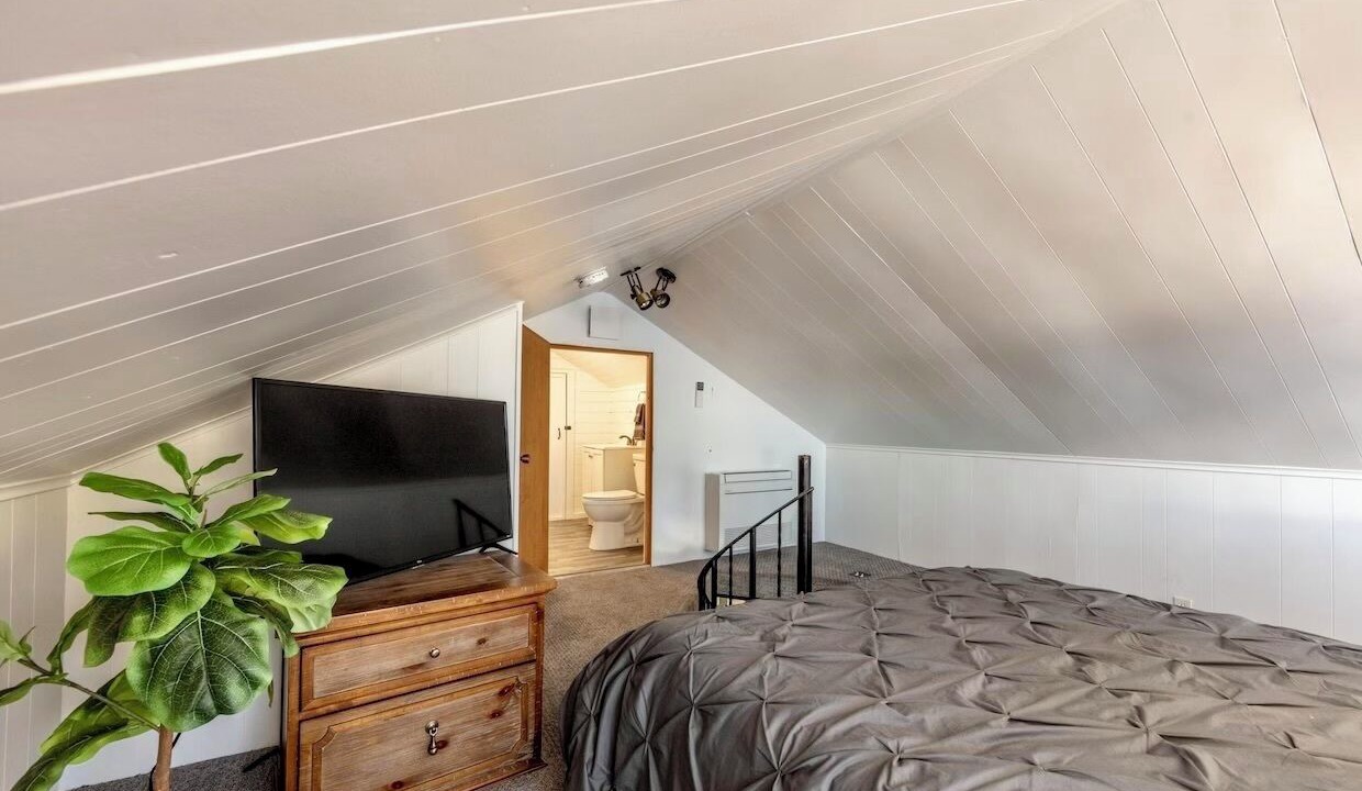 Photo of Bedroom in Bayview