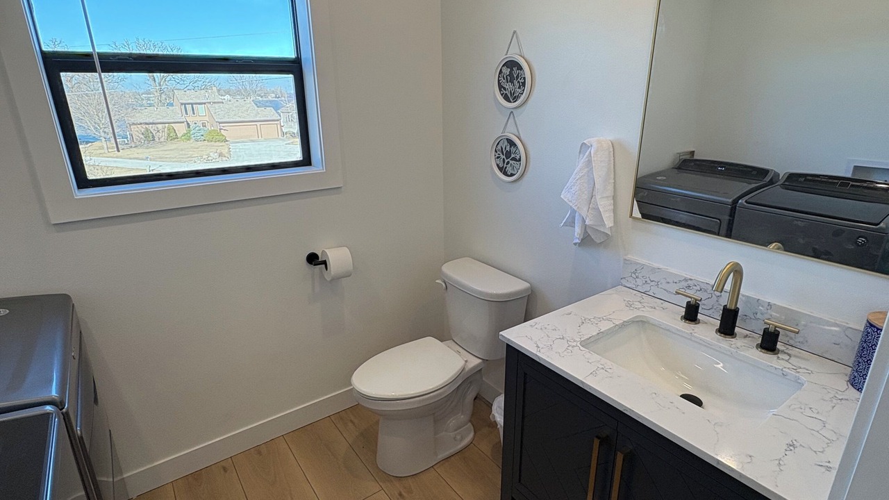 Photo of Bathroom in Twin Lakes