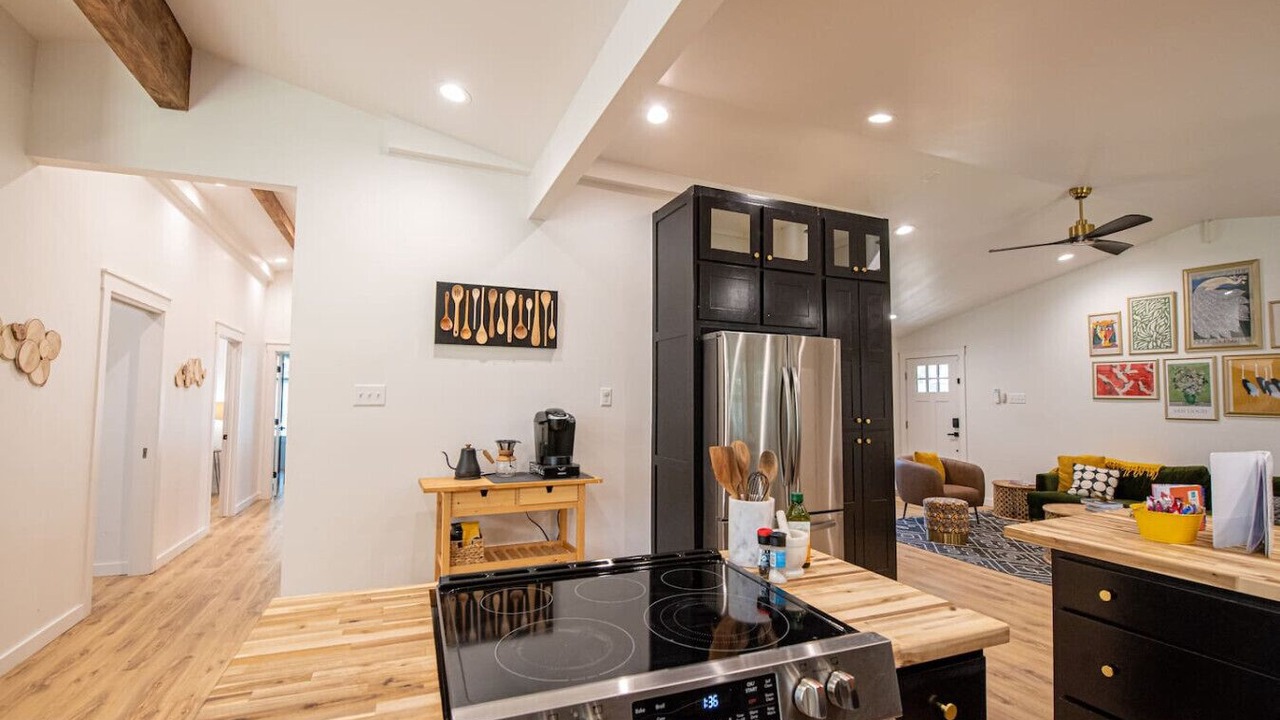 Photo of Kitchen in Midtown