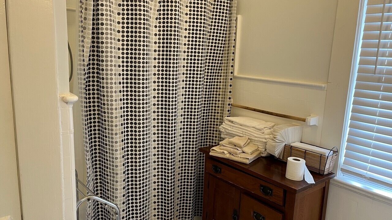 Photo of Bathroom in Central Gardens