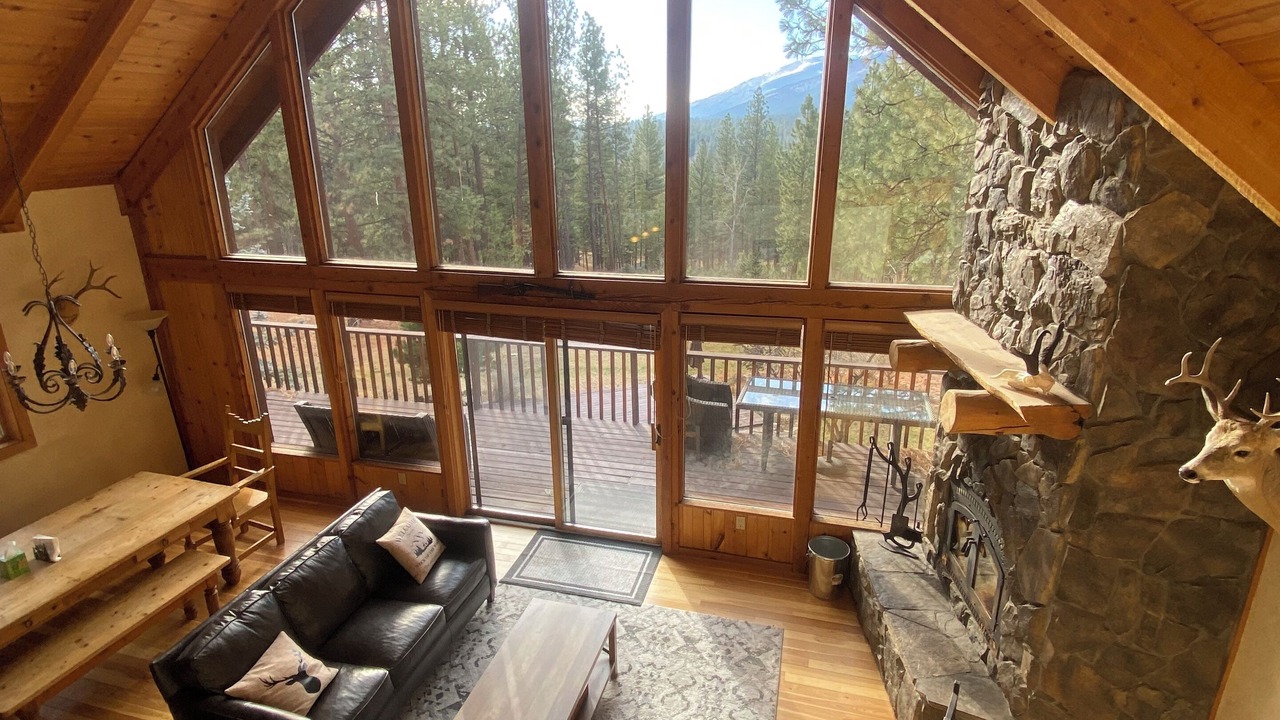 Photo of Livingroom in Victor