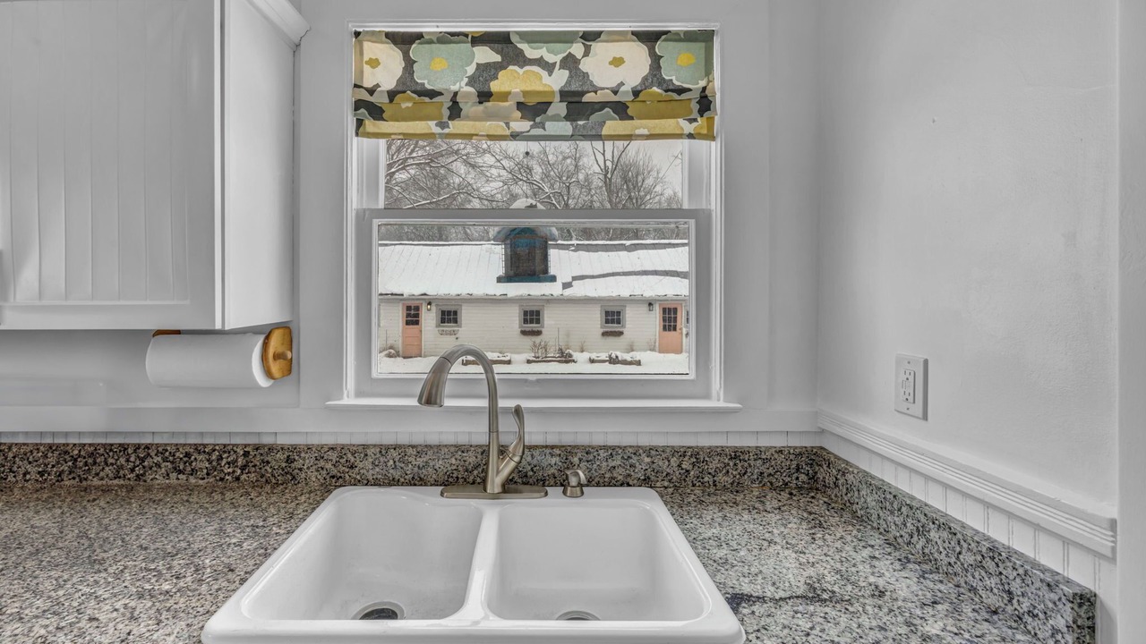 Photo of Bathroom in Elyria