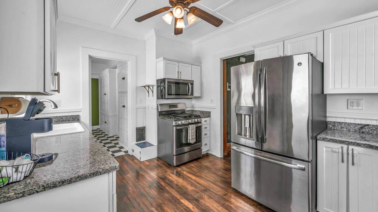 Photo of Kitchen in Elyria
