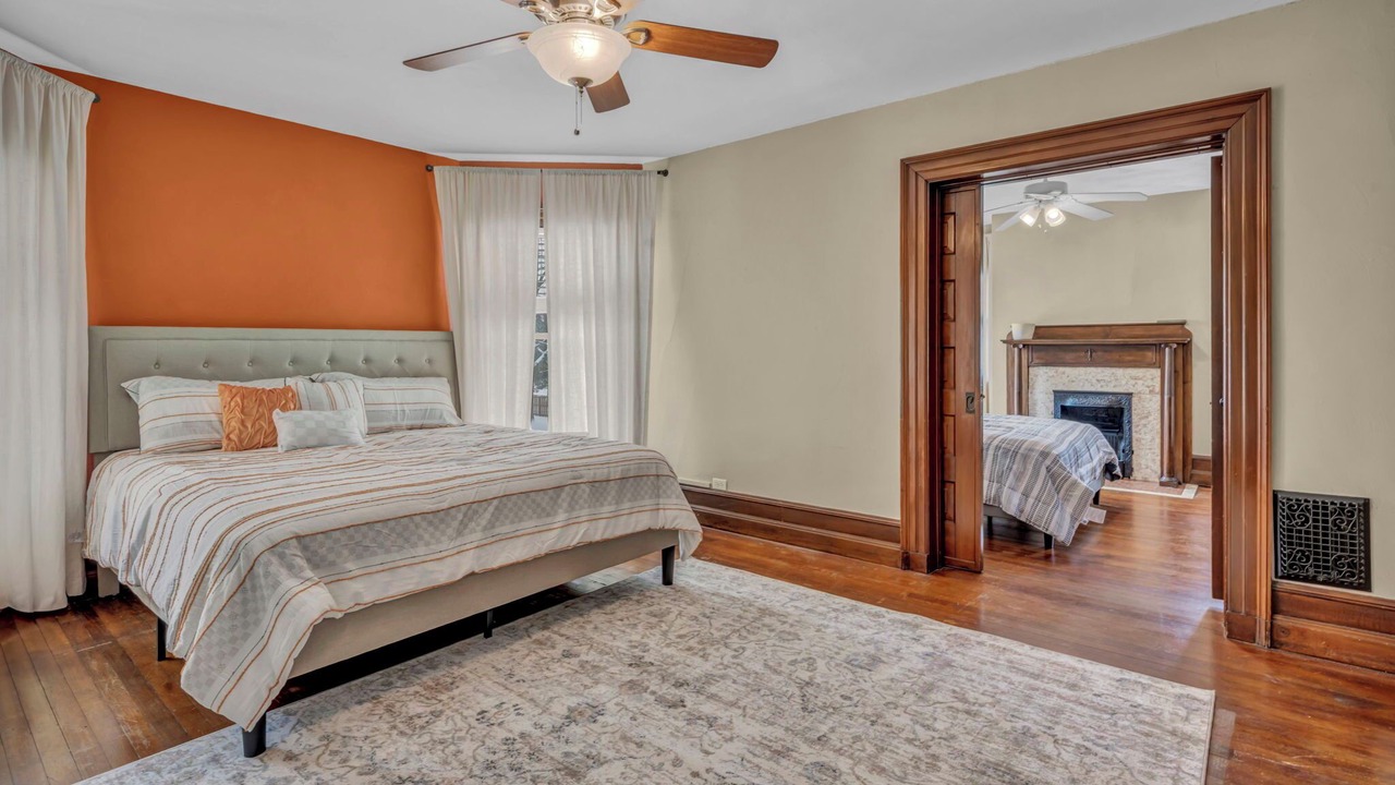 Photo of Bedroom in Elyria