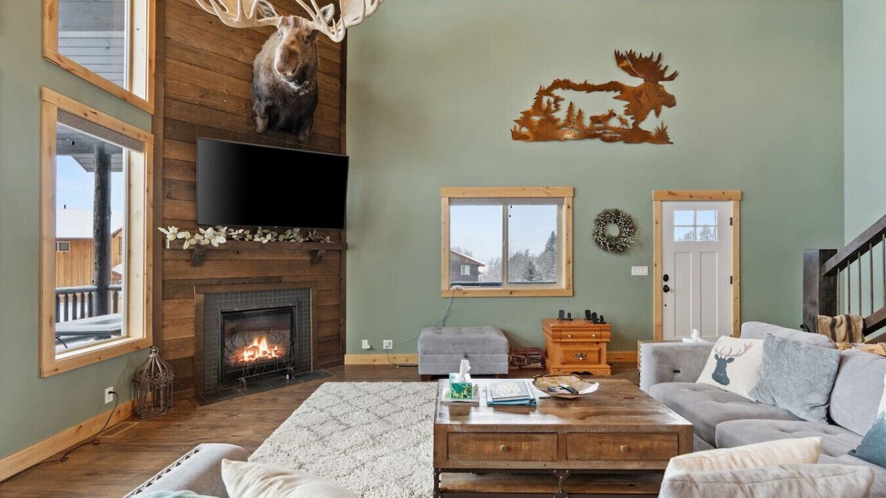 Photo of Livingroom in Island Park