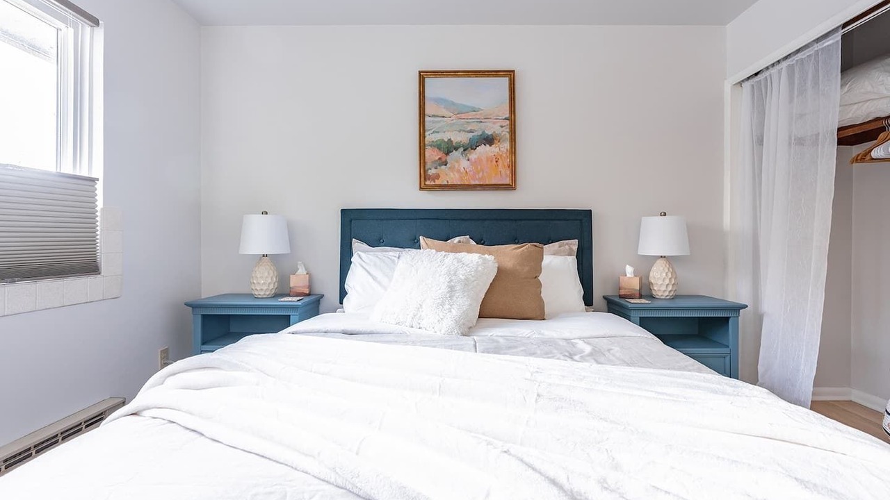 Photo of Bedroom in University District