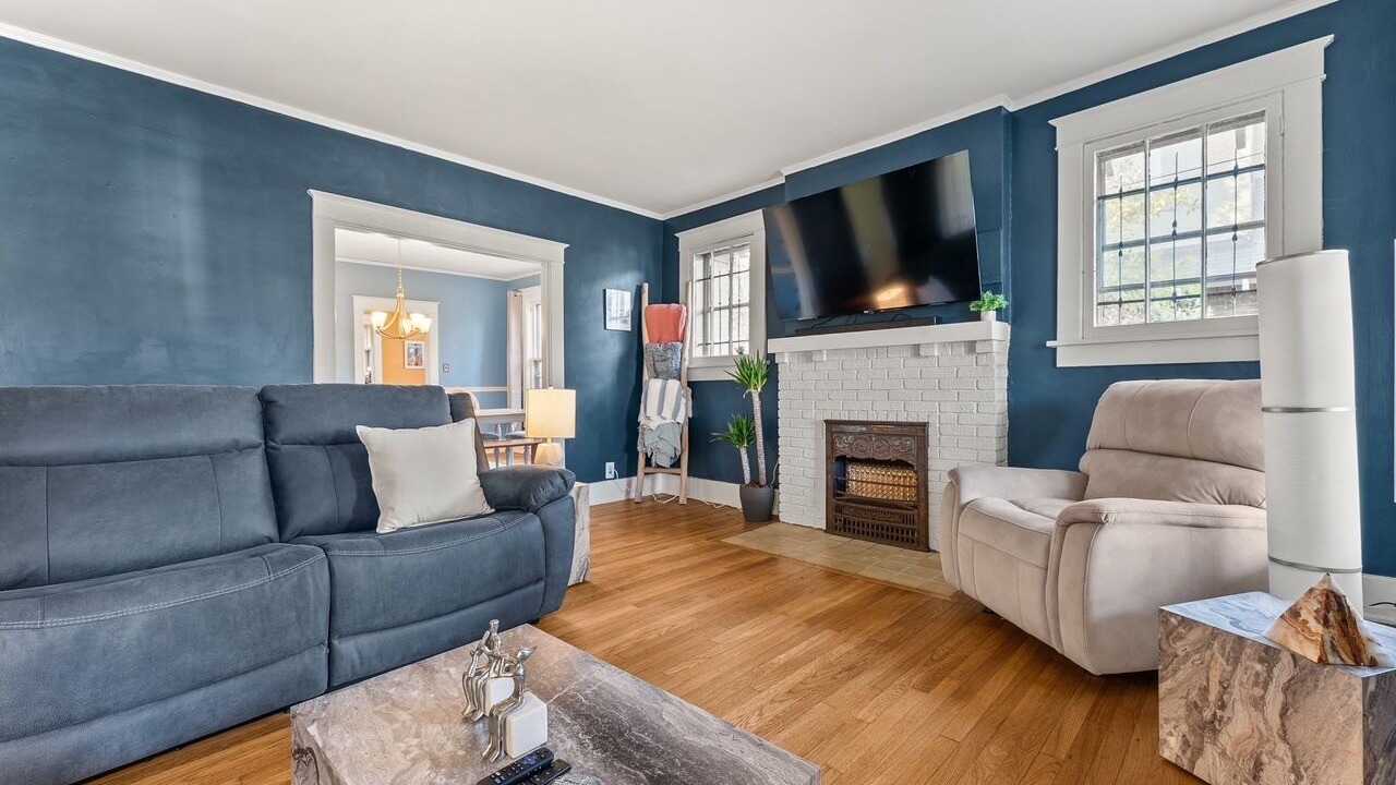 Photo of Livingroom in Midtown