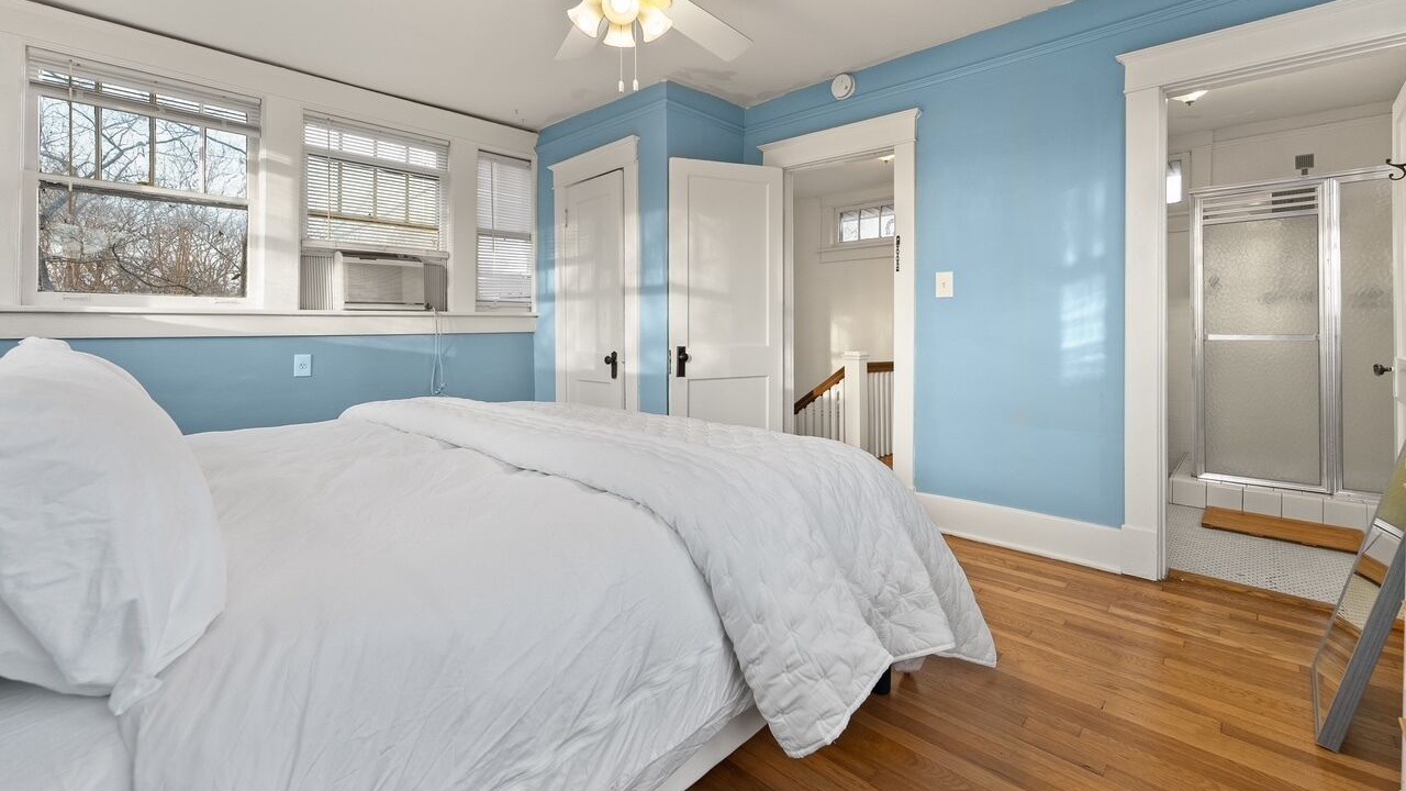 Photo of Bedroom in Midtown