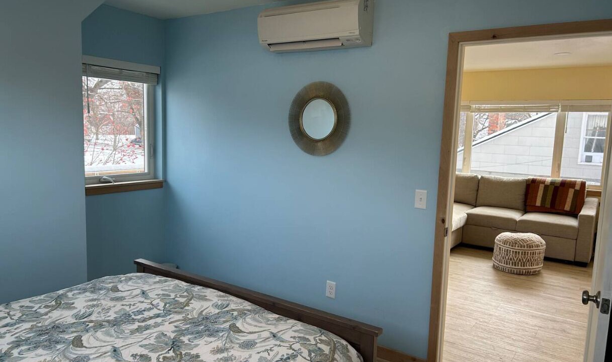 Photo of Bedroom in University District