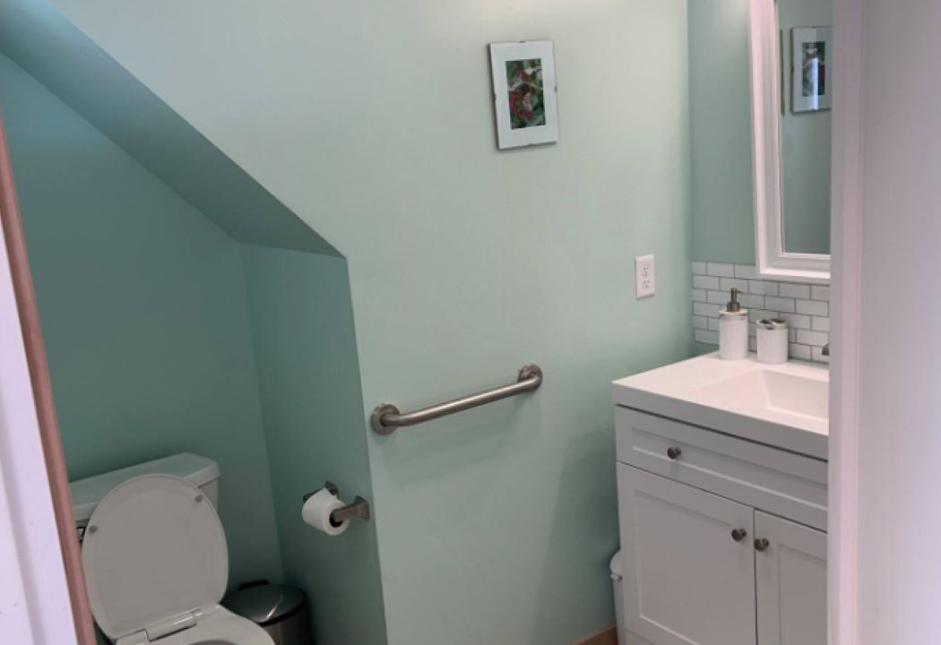 Photo of Bathroom in University District