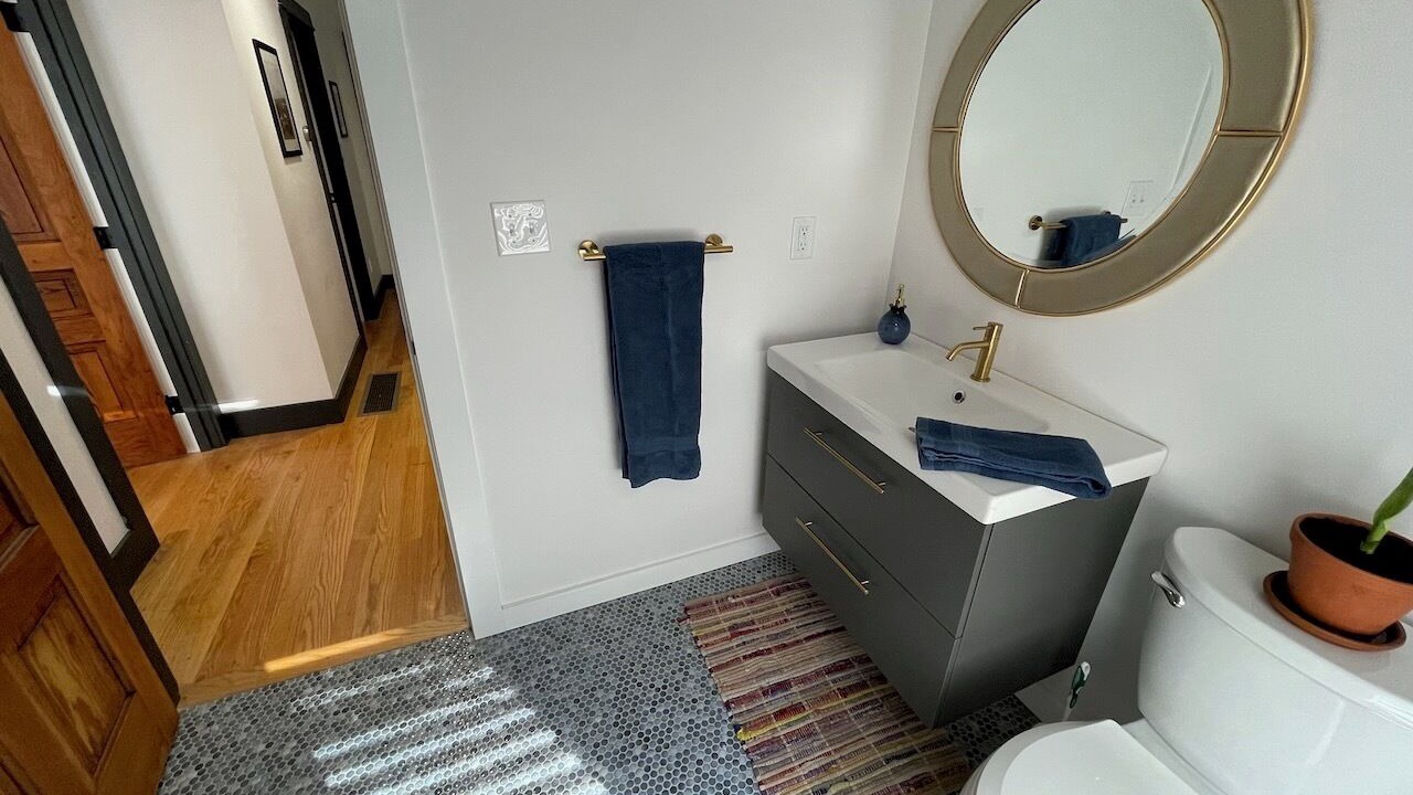 Photo of Bathroom in Mount Lookout
