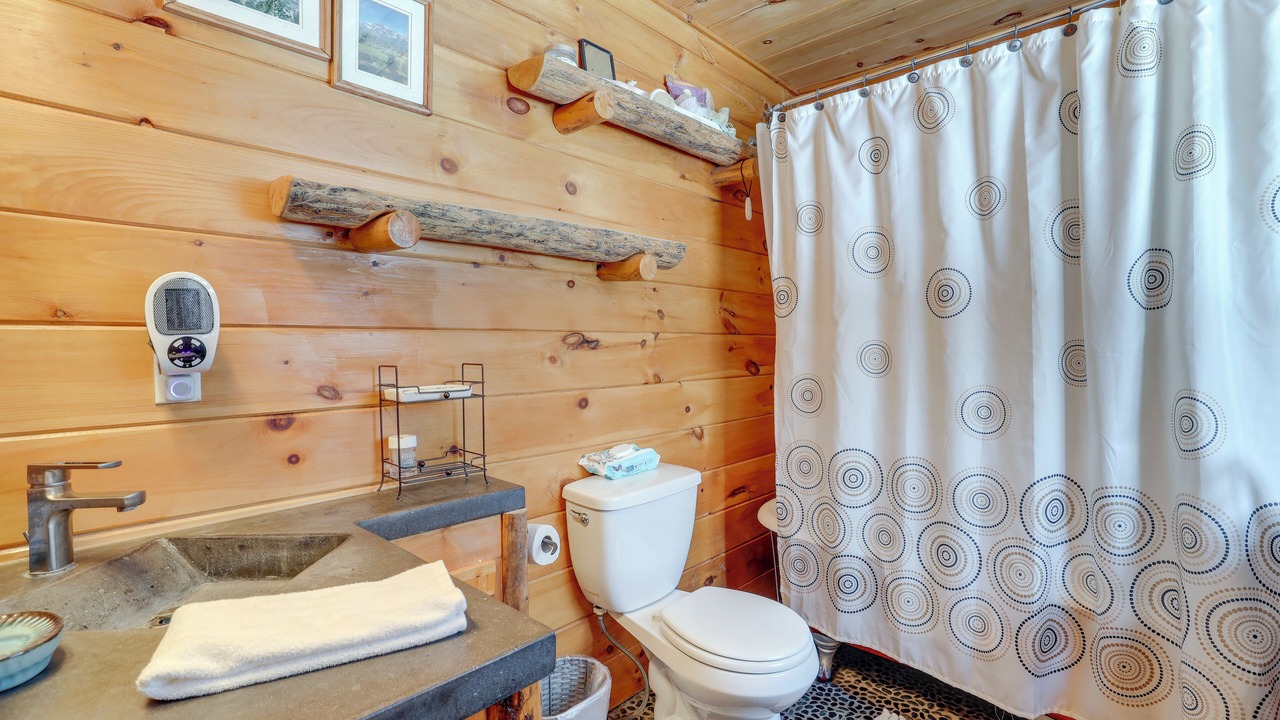 Photo of Bathroom in Casper Mountain