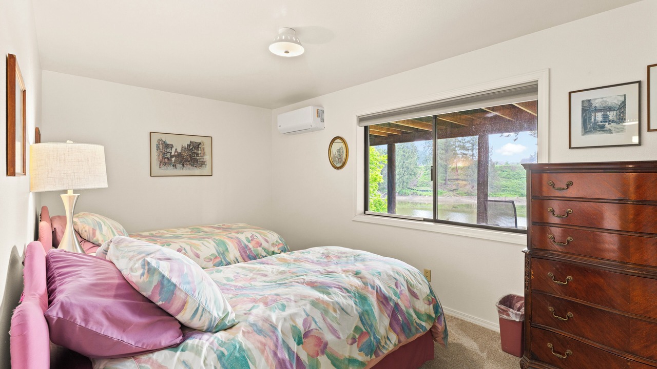 Photo of Bedroom in Ponder Point