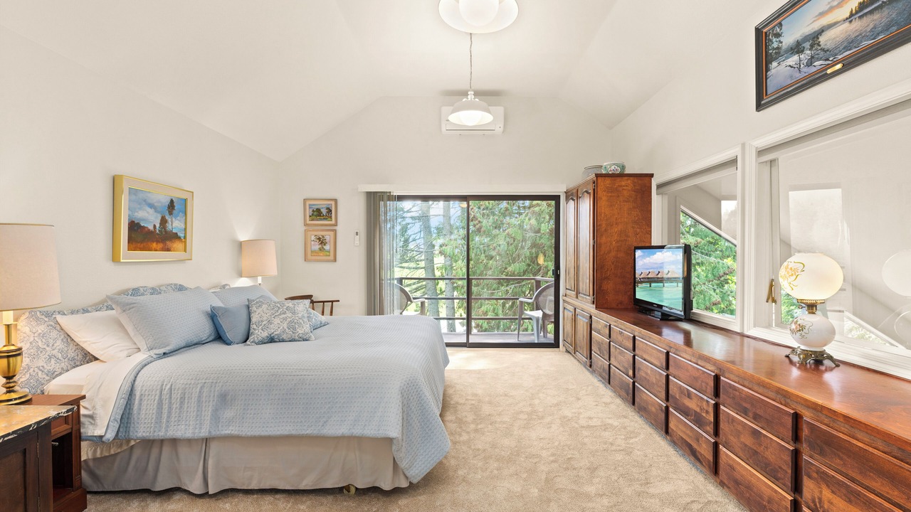 Photo of Bedroom in Ponder Point