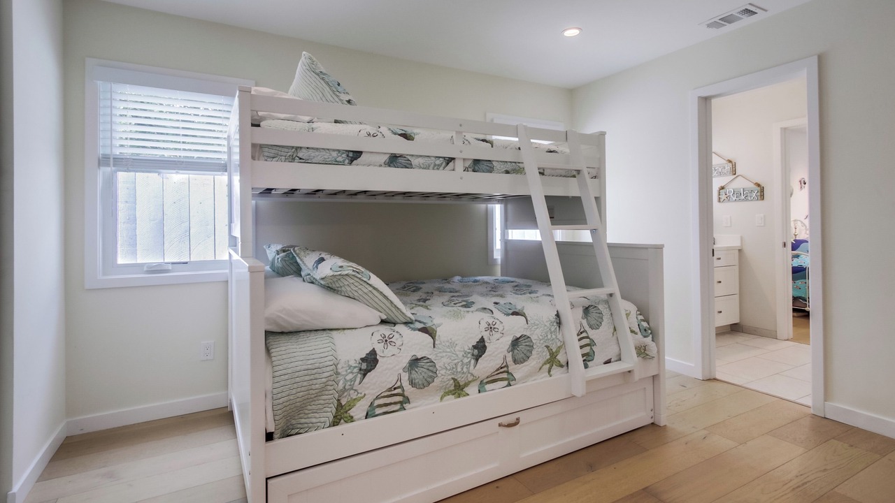 Photo of Bedroom in Roseville - Fleet Ridge