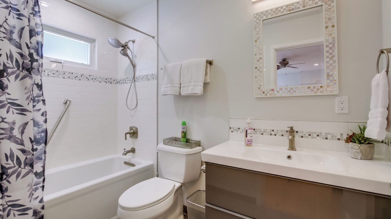 Photo of Bathroom in Roseville - Fleet Ridge