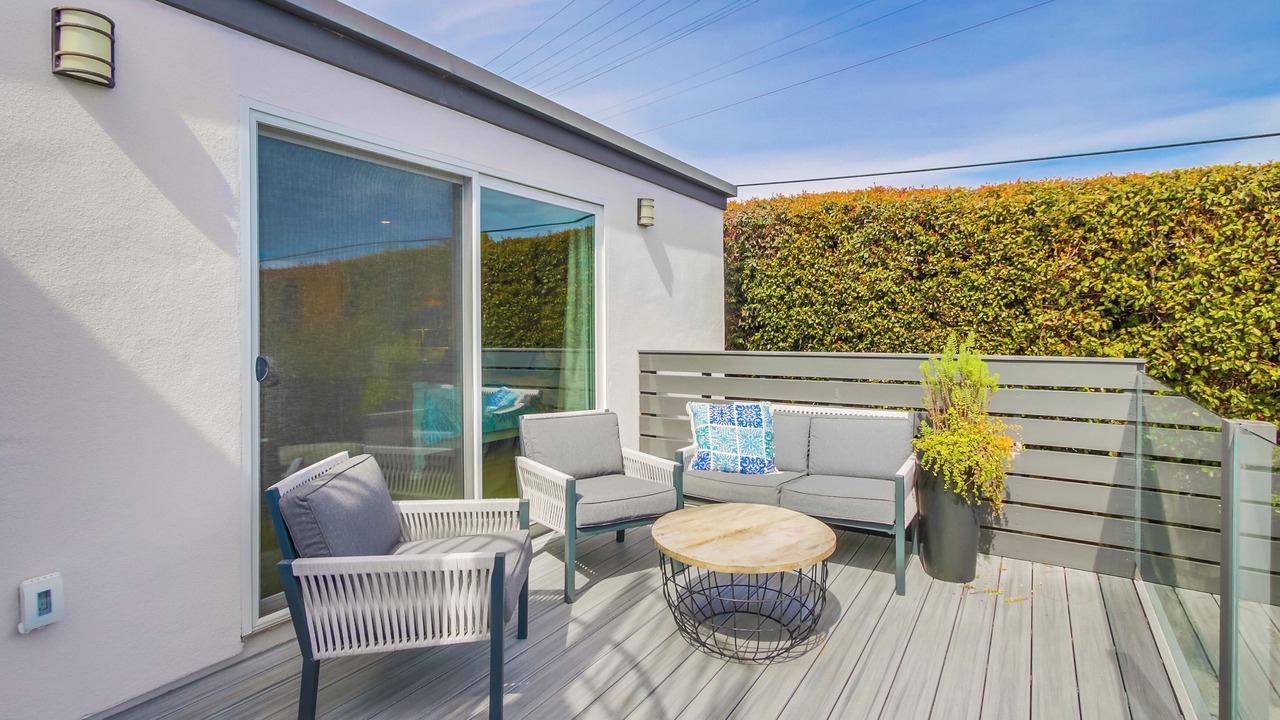 Photo of Patio Balcony in Roseville - Fleet Ridge