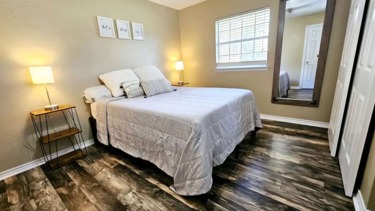 Photo of Bedroom in Brookeland