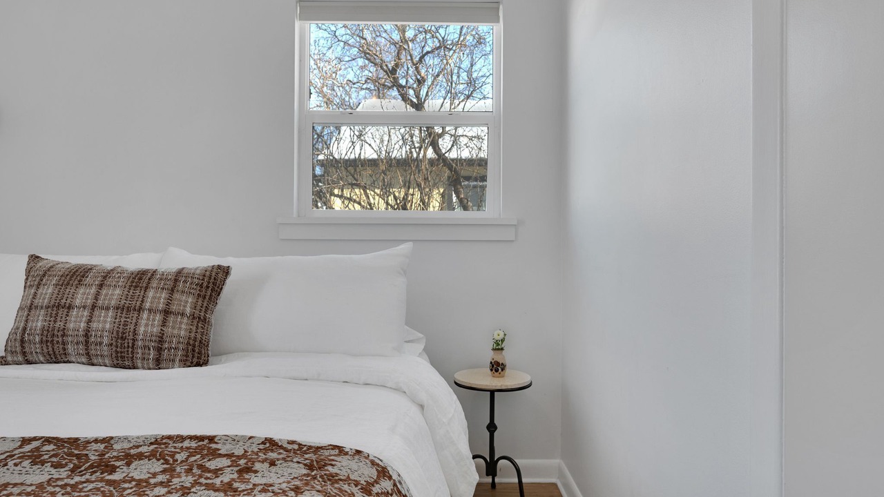 Photo of Bedroom in Franklin to the Fort