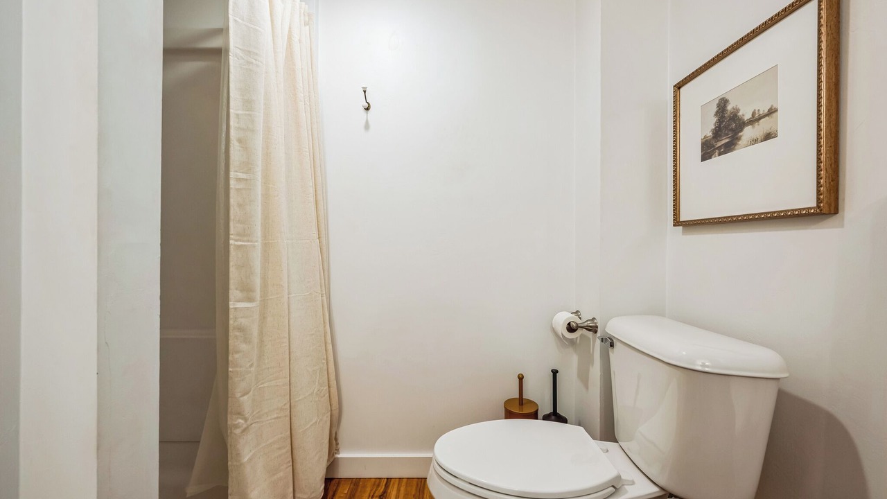 Photo of Bathroom in Franklin to the Fort
