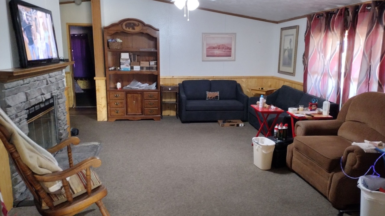 Photo of Livingroom in Duchesne County