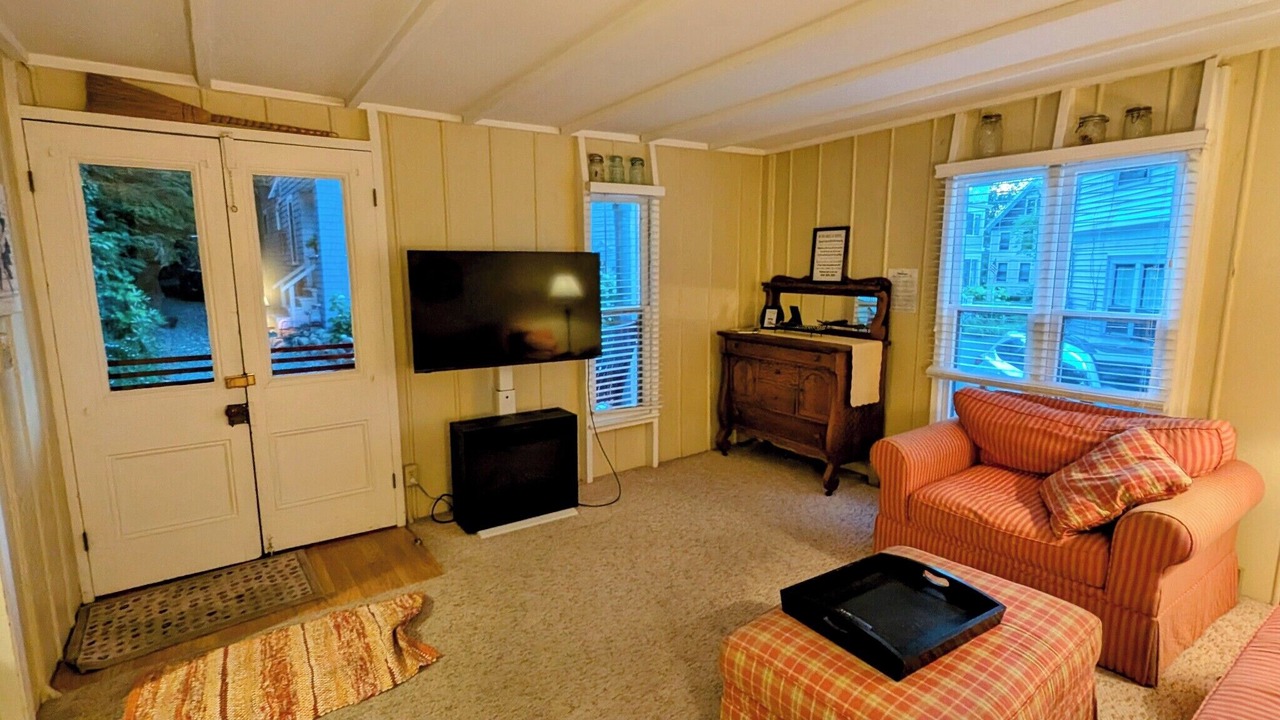 Photo of Livingroom in Chautauqua