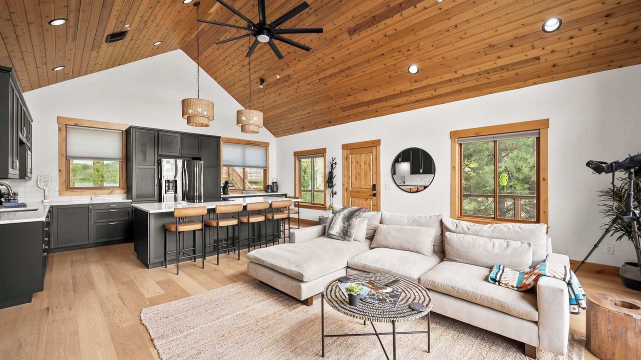 Photo of Livingroom in Worley