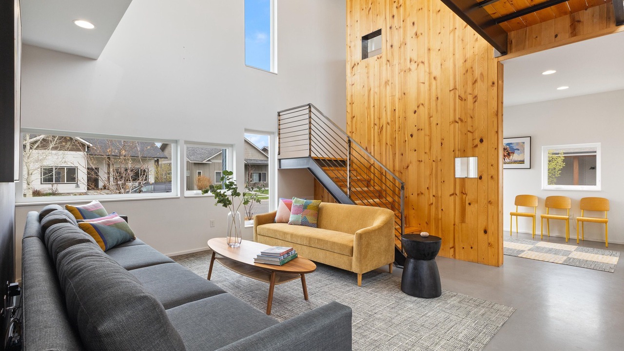 Photo of Livingroom in Valley West