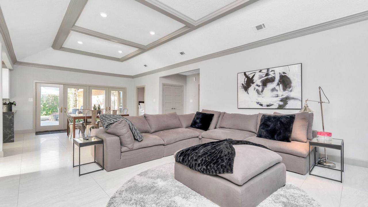 Photo of Livingroom in Memorial