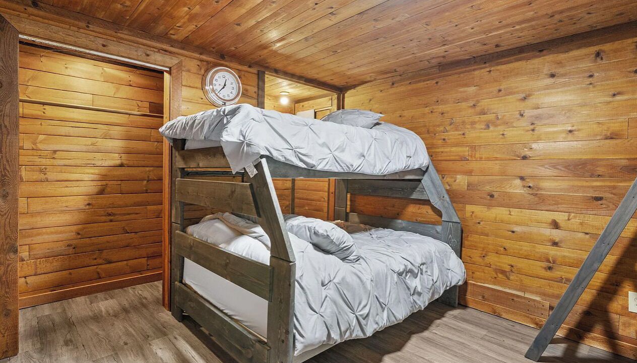 Photo of Bedroom in Worley