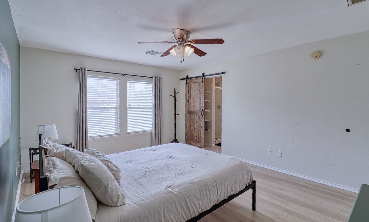 Photo of Bedroom in Barker